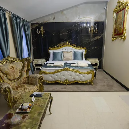 La Casa Boutique