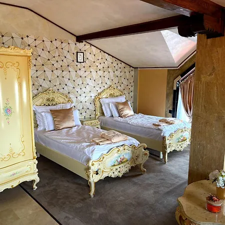 Πανσιόν La Casa Boutique Kostinbrod