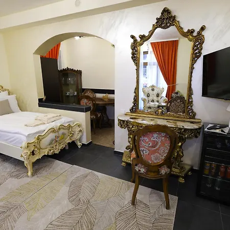 La Casa Boutique 4*