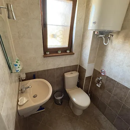 Πανσιόν La Casa Boutique Kostinbrod