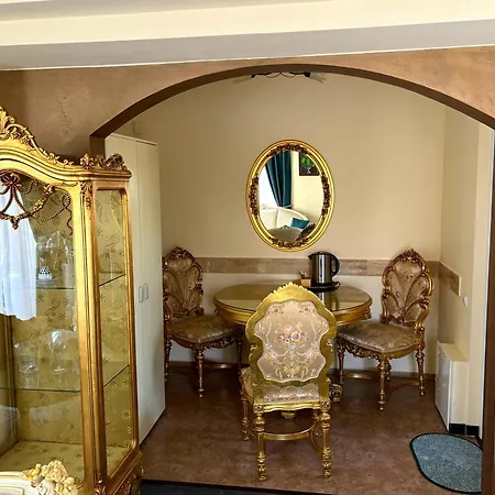 La Casa Boutique Penzion 4*